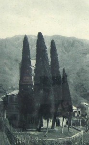 il piazzale dell'abbazia negli anni '20